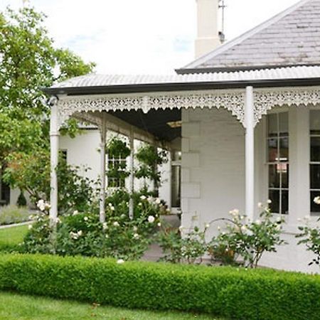 Camellia Cottage Bed & Breakfast Scotsburn エクステリア 写真