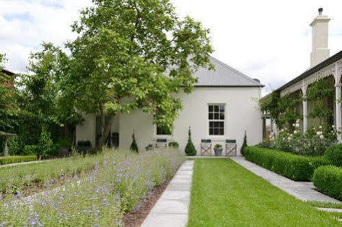 Camellia Cottage Bed & Breakfast Scotsburn エクステリア 写真